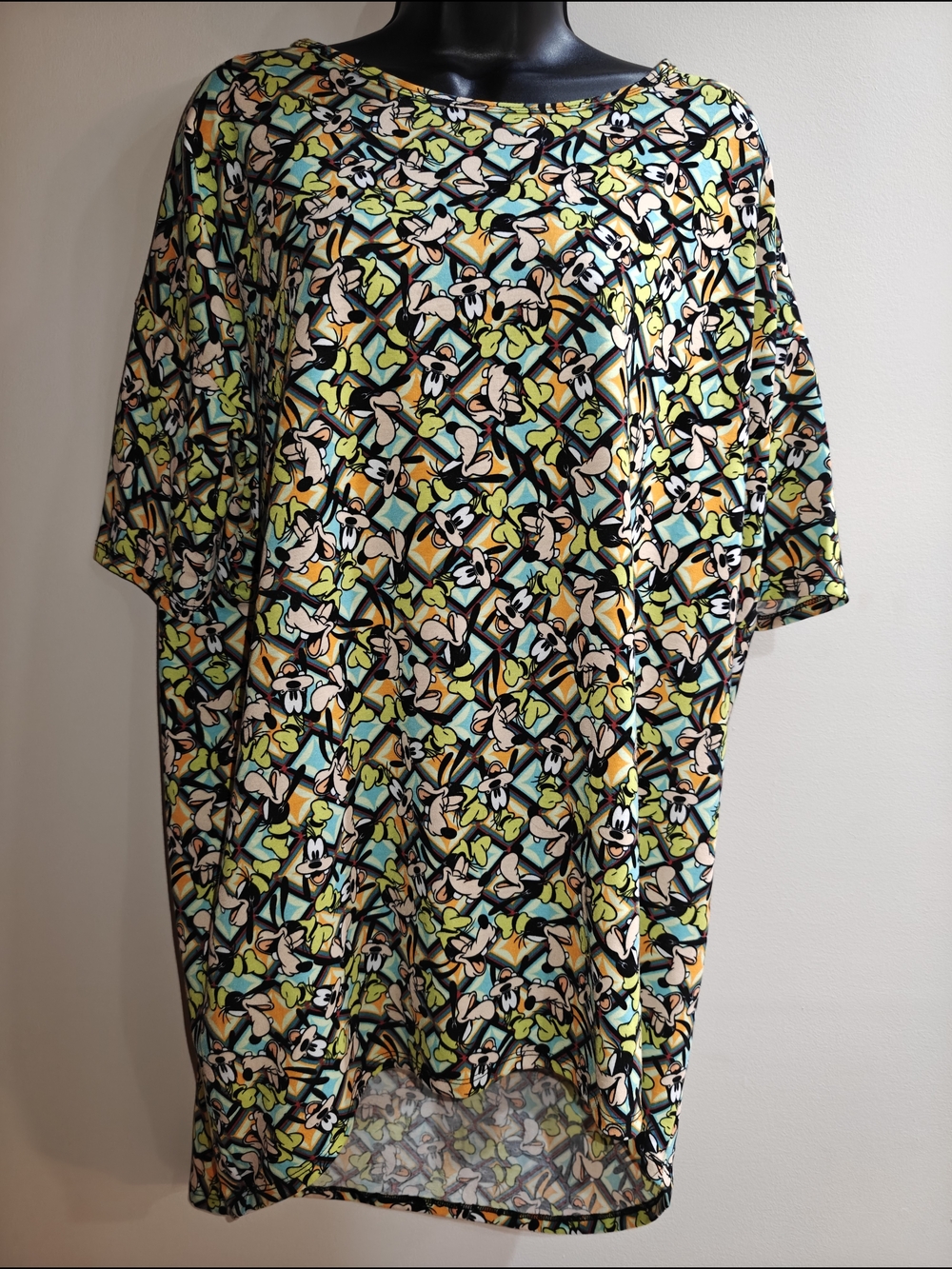LuLaRoe Multicolor Goofy Print Tunic - Green, Yellow, Blue, Orange Size M